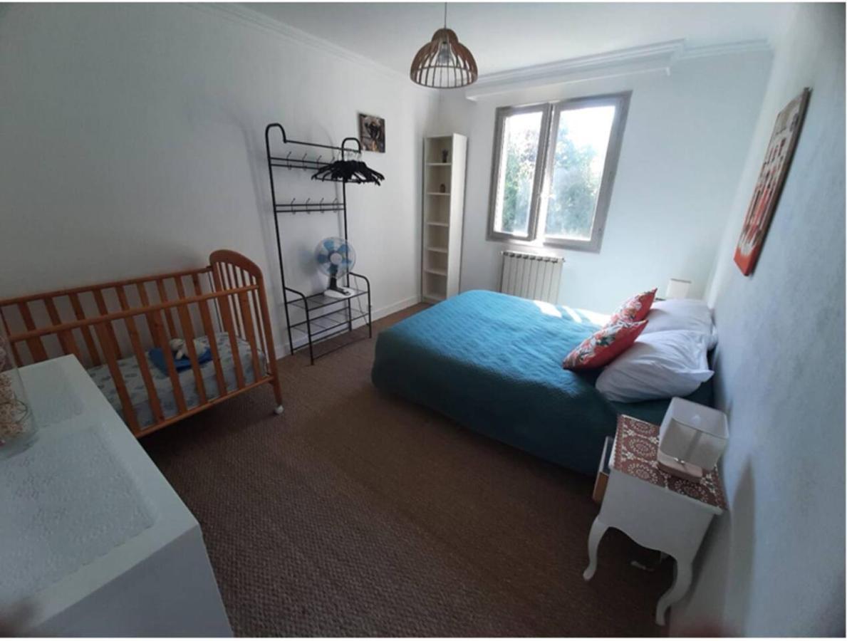 Maison Confort Et Repos Crecy-la-Chapelle Εξωτερικό φωτογραφία